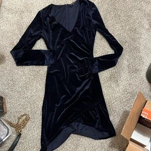 Blue Gianni Bini velvet dress